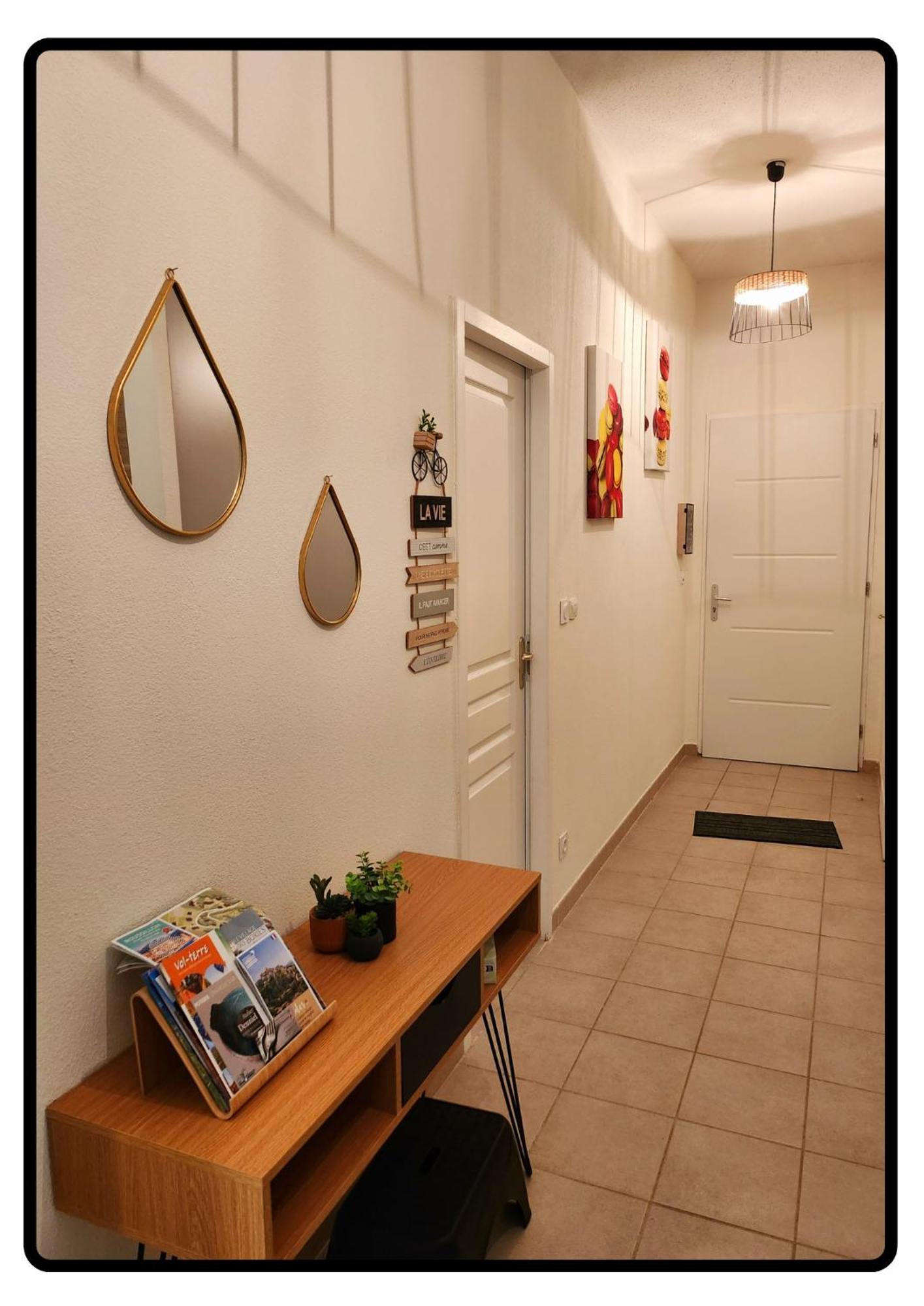 Apartment Roussillon *